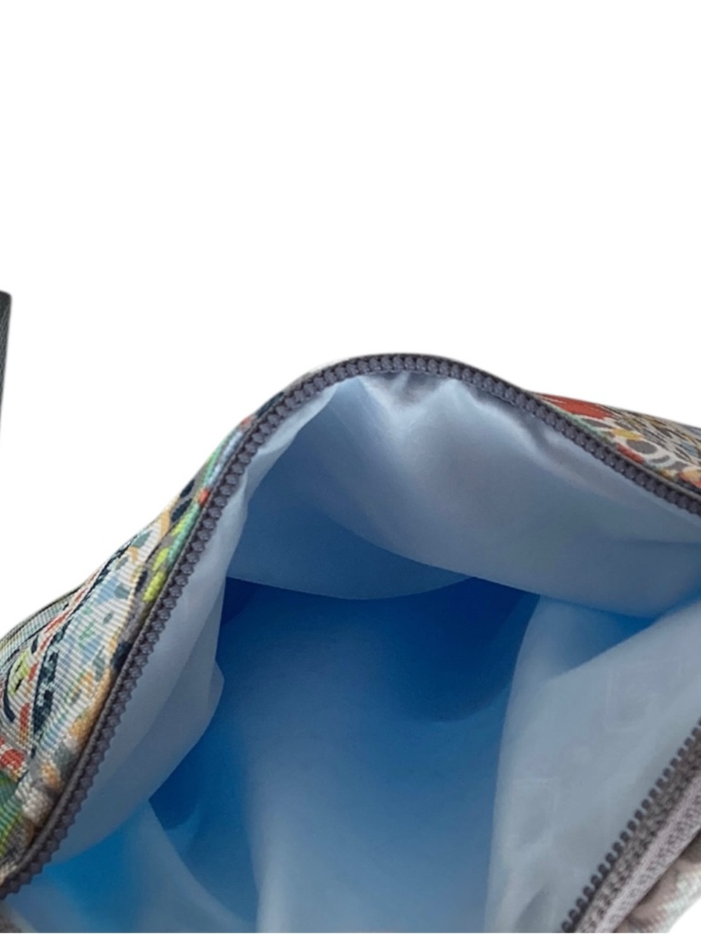 Vera Bradley Reactive Hipster Crossbody Purse (Citrus Paisley Pattern) (NWOT) - Picture 12 of 12